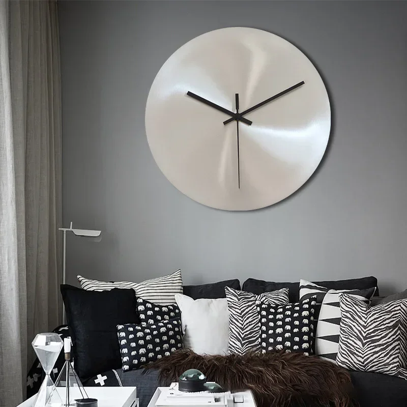 Resin Art Wall Clock - Zilveren Minimalistische Industriële Wandklok Zonder Digitale